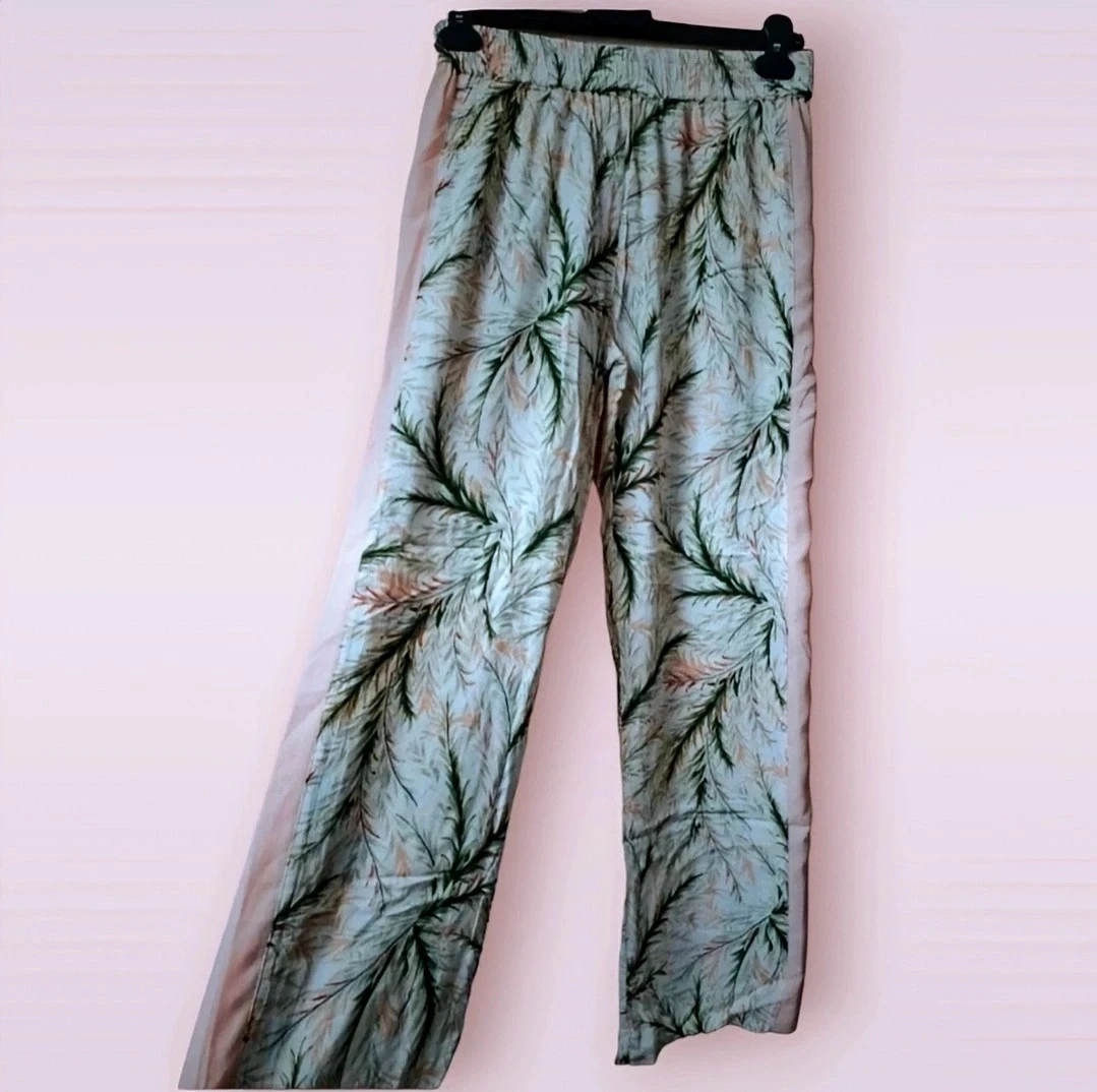 Pantalon fluide.